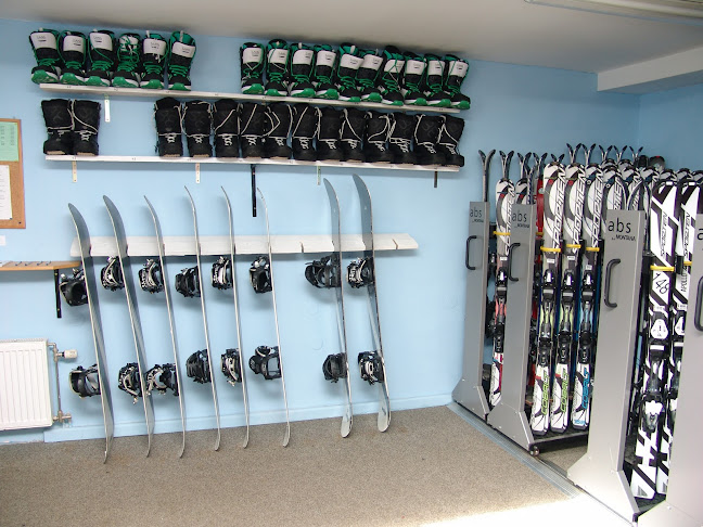 Půjčovna lyží + servis Montana Boží Dar - Prodejna sportovních potřeb