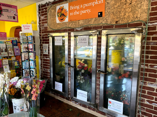 Florist «Lyndhurst Florist», reviews and photos, 5268 Mayfield Rd, Lyndhurst, OH 44124, USA