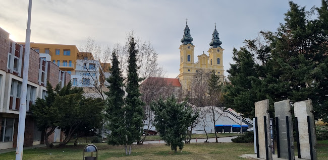 Komentáre a hodnotenia Piaristický kostol sv. Ladislava