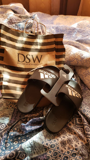 Shoe Store «DSW Designer Shoe Warehouse», reviews and photos, 630 SW 145th Terrace, Pembroke Pines, FL 33027, USA