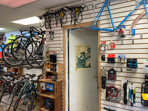 Bicycle Store «Neutral Cycle», reviews and photos, 624 S 5th St, Champaign, IL 61820, USA
