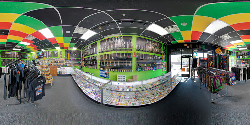 Tobacco Shop «Best Buds Smoke Shop», reviews and photos, 1730 E Apache Blvd #105, Tempe, AZ 85281, USA