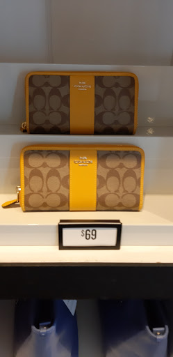 Leather Goods Store «Coach», reviews and photos, 2300 Tanger Blvd, Gonzales, LA 70737, USA