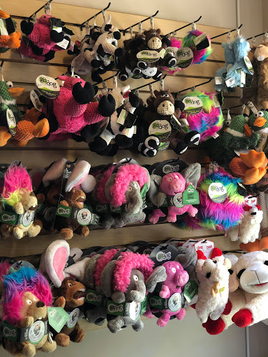 Pet Supply Store «Natural Pawz - Vintage Park», reviews and photos, 142 Vintage Park Blvd, Houston, TX 77070, USA