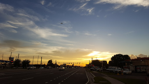 Truck Rental Agency «U-Haul Moving & Storage of Alafaya», reviews and photos, 11815 E Colonial Dr, Orlando, FL 32826, USA