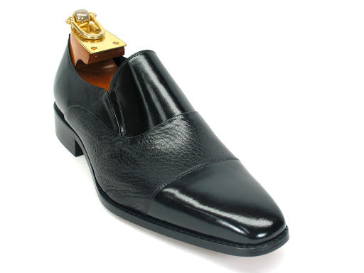 Shoe Store «Arrowsmith Shoes», reviews and photos, 5250 Old Orchard Rd #300, Skokie, IL 60077, USA