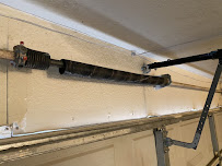 Overhead Door Repairman - Photo 4 - Car repair in Costa Mesa, CA, Costa Mesa