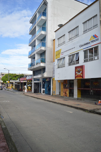 Colombia House Inmobiliaria en Pereira 