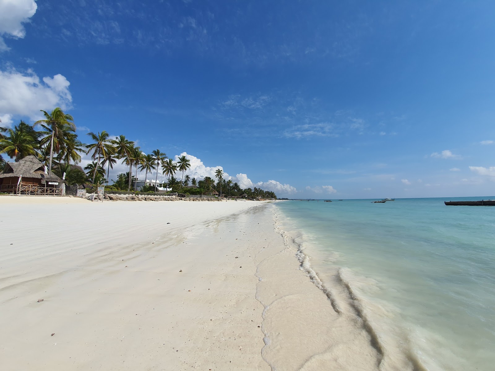 Photo de Plage de Jambiani avec rivage droit, long