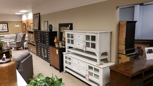 Home Goods Store «Godby Home Furnishings», reviews and photos, 14550 Mundy Dr, Noblesville, IN 46060, USA