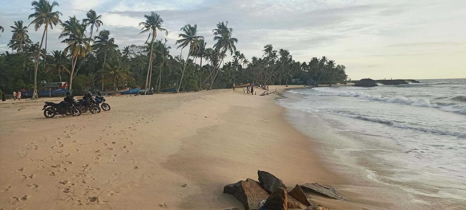 Fotografie cu Thaickal Beach zonă sălbatică