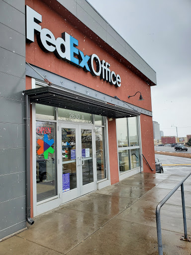 Print Shop «FedEx Office Print & Ship Center», reviews and photos, 2630 S Parker Rd, Aurora, CO 80014, USA