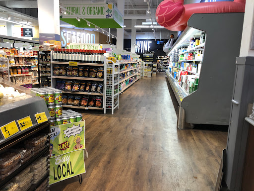 Grocery Store «Winn-Dixie», reviews and photos, 604 Crandon Blvd, Key Biscayne, FL 33149, USA