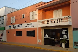 La Vita Hotel Buri image