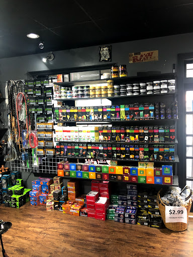 Vaporizer Store «Vapors smoke shop», reviews and photos, 5546 Old Shell Rd, Mobile, AL 36608, USA