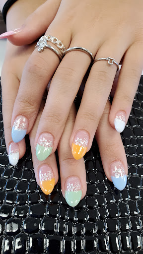 Nail Salon «DH Nails & Spa», reviews and photos, 26923 Maple Valley Black Diamond Rd SE, Maple Valley, WA 98038, USA