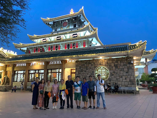 Du Lịch Huỳnh Gia