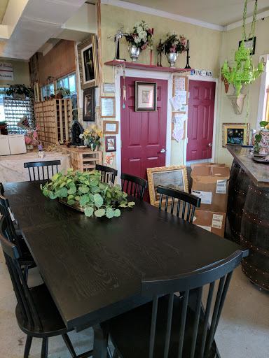 Winery «Tarpon Springs Castle Winery», reviews and photos, 320 E Tarpon Ave, Tarpon Springs, FL 34689, USA