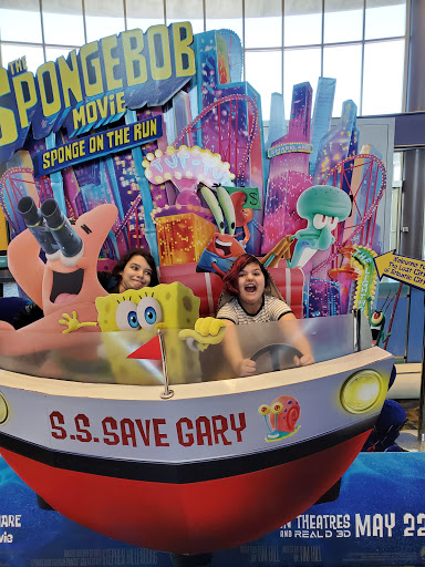 Movie Theater «Rave Motion Pictures Milford 16», reviews and photos, 500 Rivers Edge Dr, Milford, OH 45150, USA