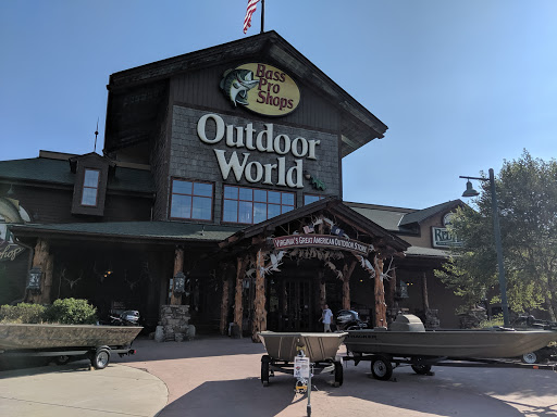 Sporting Goods Store «Bass Pro Shops», reviews and photos, 11550 Lakeridge Pkwy, Ashland, VA 23005, USA