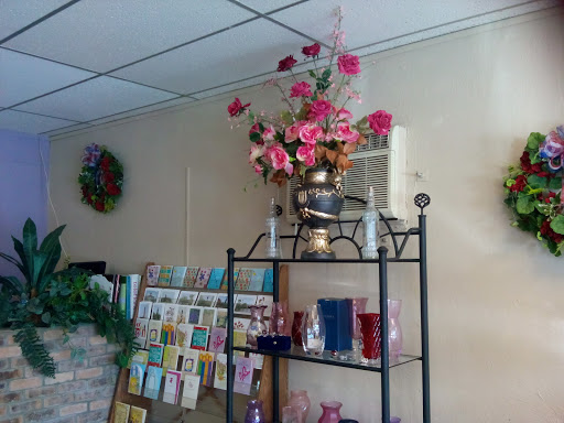 Florist «Fort Myers Flower House», reviews and photos, 3441 Fowler St, Fort Myers, FL 33901, USA