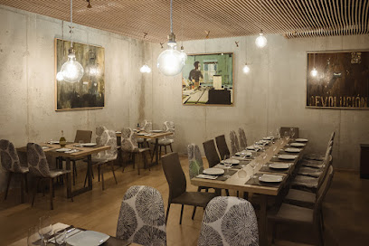 Restaurante Entretempos Café y Vino - Pl. Teniente Flomesta, 30180 Murcia, Spain