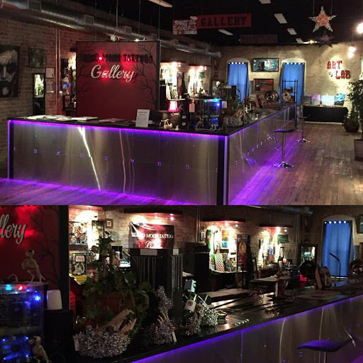 Tattoo Shop «Blood Moon Tattoo Gallery», reviews and photos, 101 N Main St #201, Mansfield, TX 76063, USA