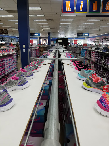 Shoe Store «SKECHERS Factory Outlet», reviews and photos, 1304 S Harbor Blvd, Fullerton, CA 92832, USA