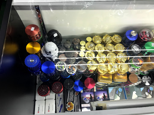 Tobacco Shop «Brockton smoke shop», reviews and photos, 793 Crescent St #1, Brockton, MA 02302, USA