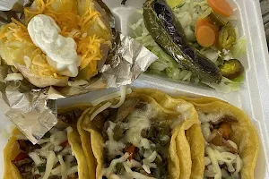 Tacos el único taco truck image