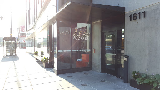 Coffee Shop «Intelligentsia Coffee Wicker Park Coffeebar», reviews and photos, 1609 W Division St, Chicago, IL 60622, USA