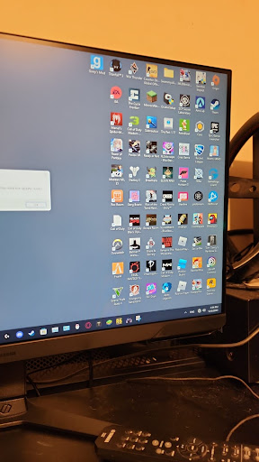 The Supreme Tech image