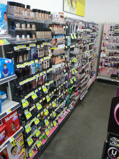 Home Goods Store «Dollar General», reviews and photos, 160 N 4th St, Eagle Lake, FL 33839, USA