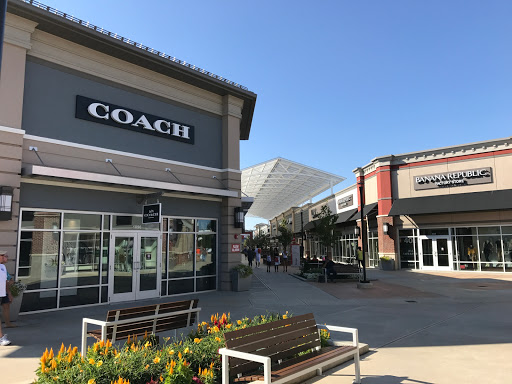 Outlet Mall «Tanger Outlet Columbus», reviews and photos, 400 South Wilson Road, Sunbury, OH 43074, USA