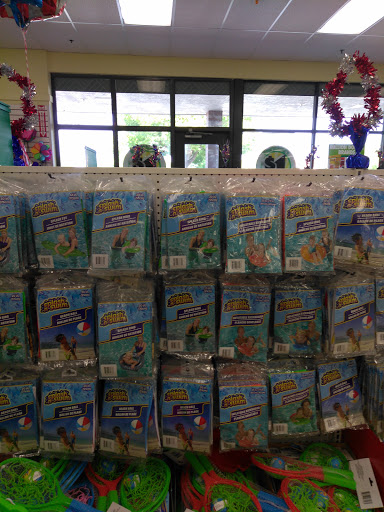 Dollar Store «Dollar Tree», reviews and photos, 4005 Manzanita Ave #32, Carmichael, CA 95608, USA