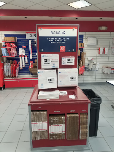 Post Office «United States Postal Service», reviews and photos, 400 NW Gilman Blvd, Issaquah, WA 98027, USA