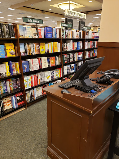Book Store «Barnes & Noble», reviews and photos, 12170 Jefferson Ave, Newport News, VA 23602, USA