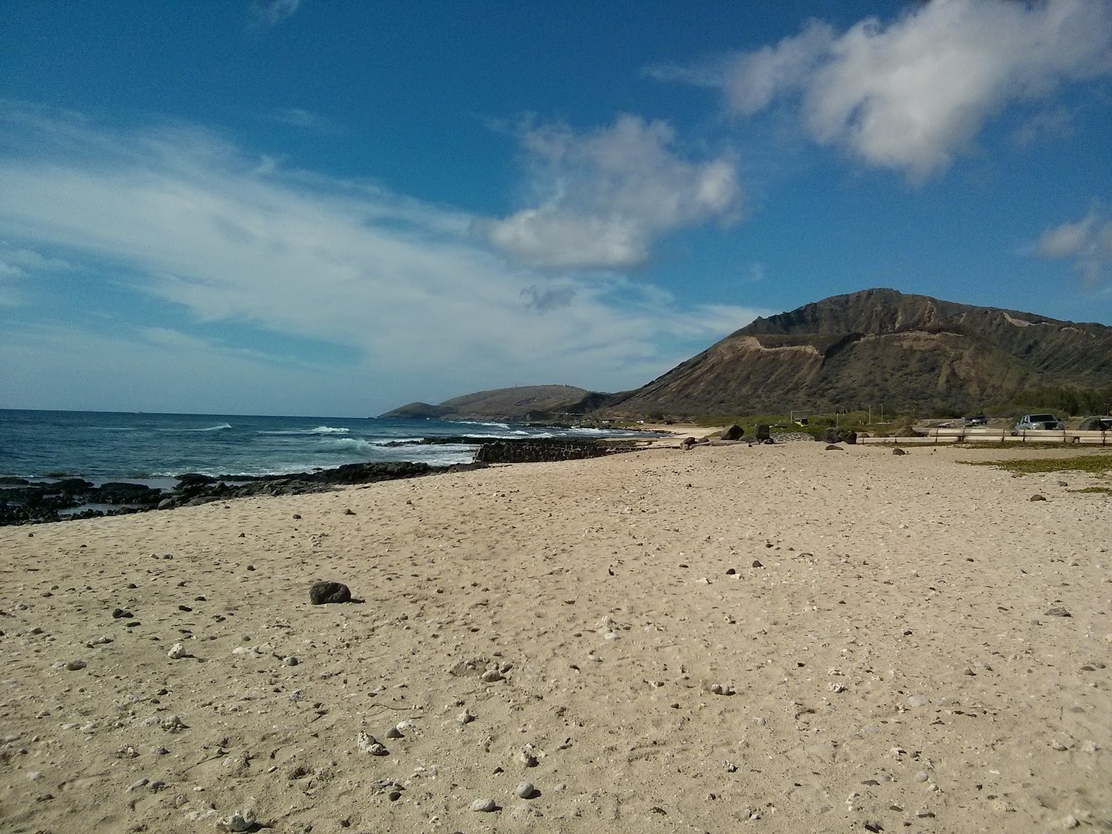 Foto af Sandy beach dunes med rummelig kyst