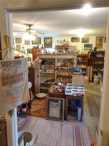 Montana Road Antiques