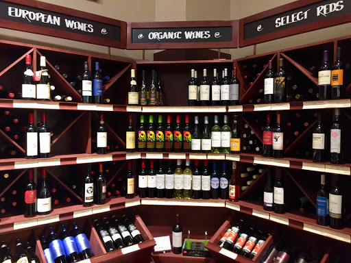 Grocery Store «The Fresh Market», reviews and photos, 1671 S Pleasant Valley Rd, Winchester, VA 22601, USA