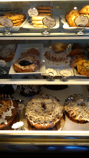 Shopping Mall «Watsonville Square Shopping Center», reviews and photos, 1934 Main St, Watsonville, CA 95076, USA