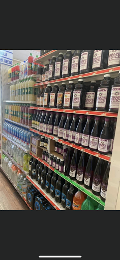 Kosher Grocery Store «Emanu-el Delicatessen», reviews and photos, 52 W Railroad Ave, Tenafly, NJ 07670, USA