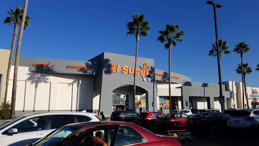 Grocery Store «El Super», reviews and photos, 4421 University Ave, San Diego, CA 92105, USA