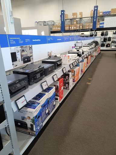Electronics Store «Best Buy», reviews and photos, 300 Brown Rd, Auburn Hills, MI 48326, USA