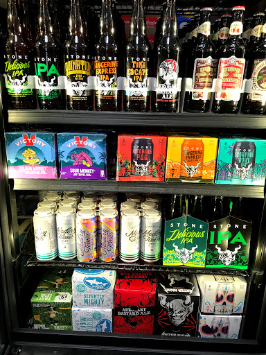 Liquor Store «Pit Stop Liquor Mart», reviews and photos, 1712 Durfee Ave, El Monte, CA 91733, USA