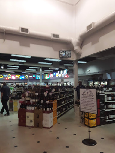 Liquor Store «Westlake Wine & Spirits», reviews and photos, 2024 35th Ave, Greeley, CO 80634, USA