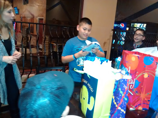 Bowling Alley «Chaparral 300 - We may close 1 hour early Sun-Thurs depending on volume, please call for details.», reviews and photos, 4191 Chino Hills Pkwy, Chino Hills, CA 91709, USA