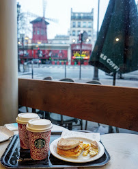 Plats et boissons du Restaurant servant le petit-déjeuner Starbucks à Paris - n°2