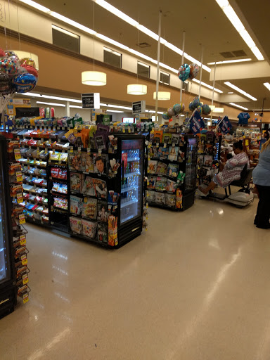 Grocery Store «Jewel-Osco», reviews and photos, 3124 N Lewis Ave, Waukegan, IL 60085, USA