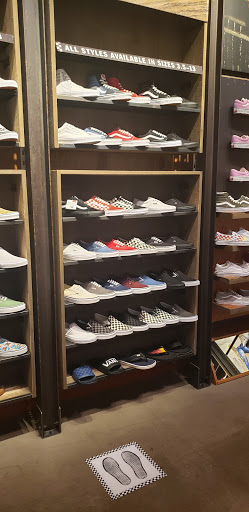Shoe Store «Vans», reviews and photos, 9125 W Atlantic Blvd, Coral Springs, FL 33071, USA